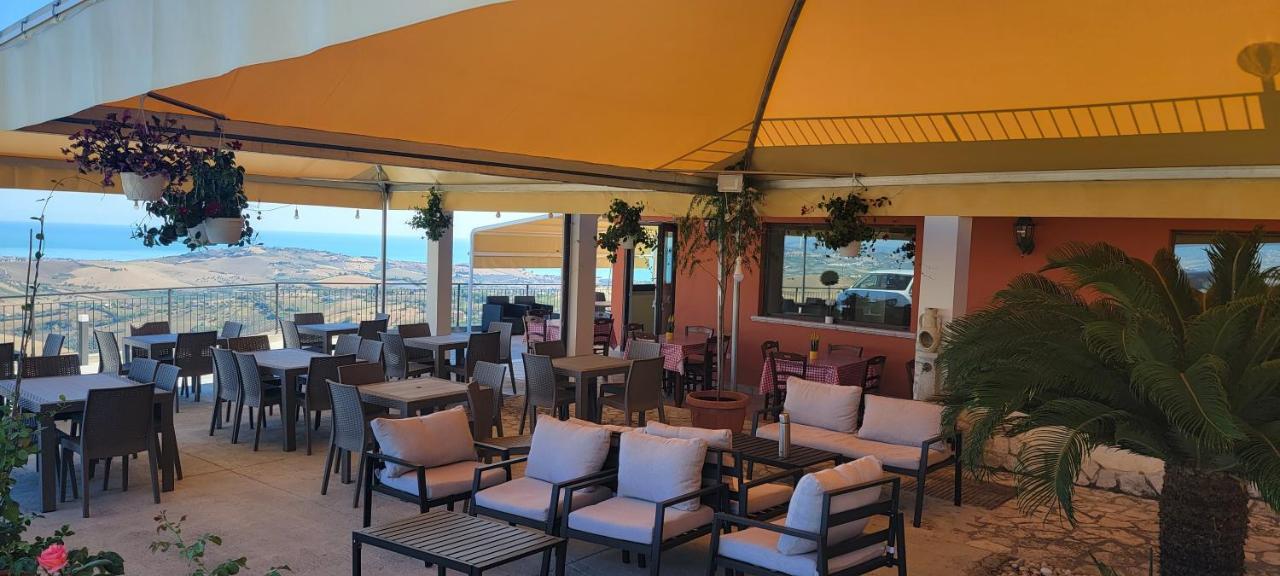 La Terrazza Motta Bed & Breakfast Атри Екстериор снимка