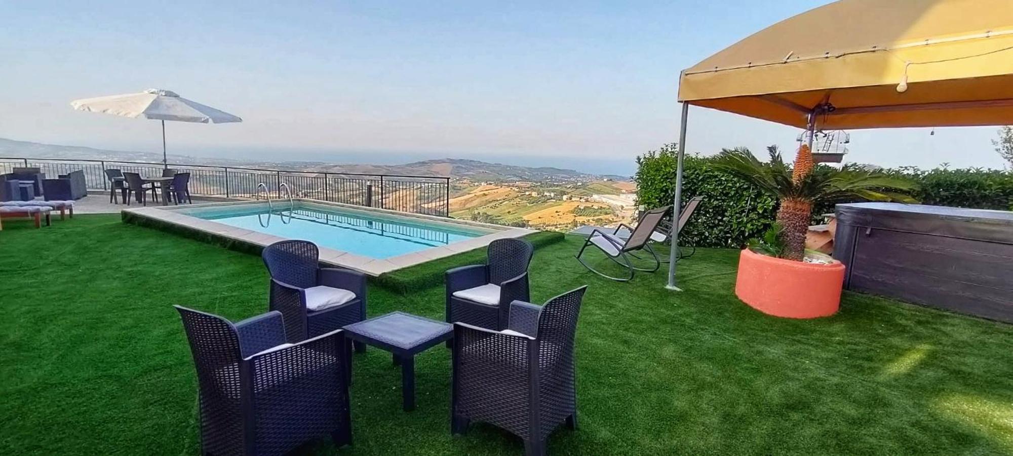 La Terrazza Motta Bed & Breakfast Атри Екстериор снимка